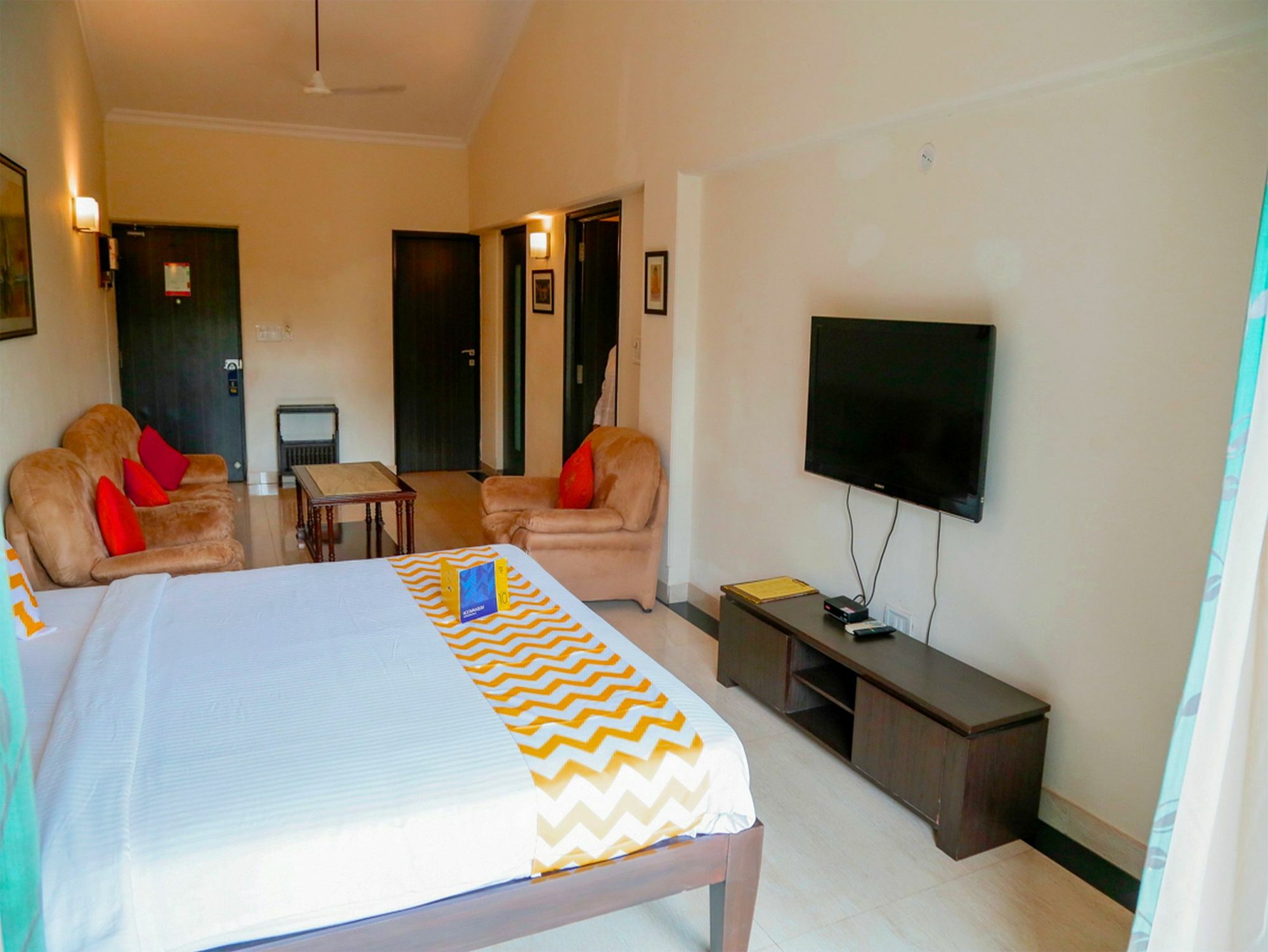 Arotel Rooms & Suites Калангут Экстерьер фото